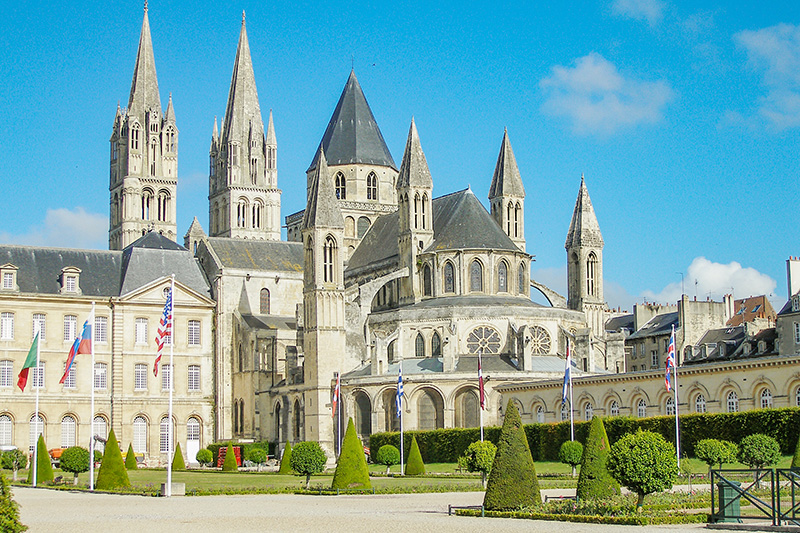 Caen - Abbaye aux Hommes © Gpesenti - licence [CC BY-SA 3.0] from Wikimedia Commons