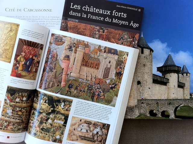 Books about medieval castles in France © French Moments
