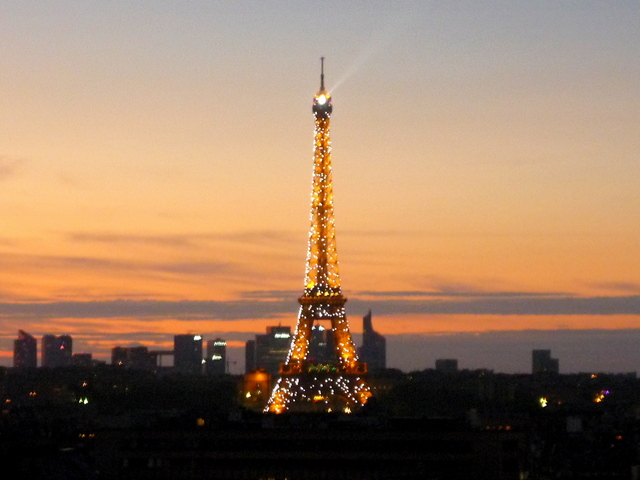 Eiffel Tower at sunset 06 © French Moments