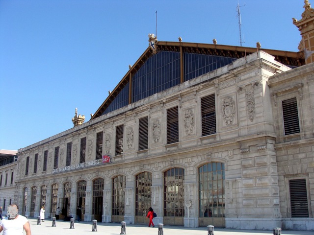 Marseille-Saint-Charles © Fr.Latreille - licence [CC BY-SA 3.0] from Wikimedia Commons