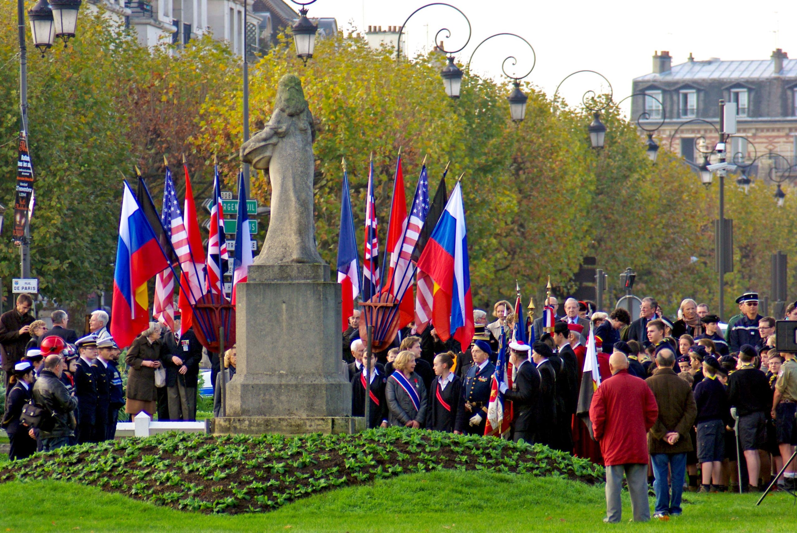 WWI Armistice Day commemoration in Maisons-Laffitte (Ile de France) © French Moments