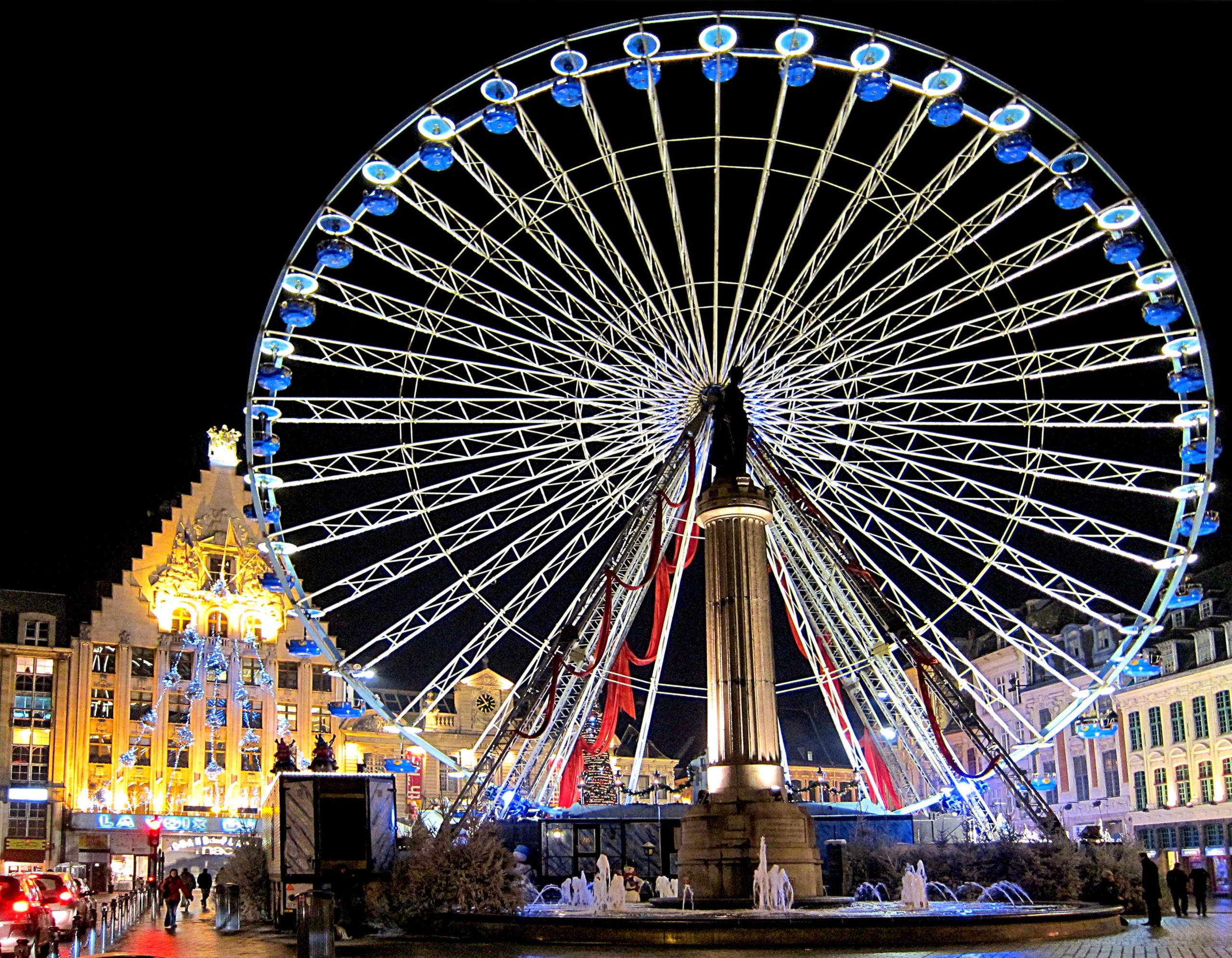 Lille Christmas Market © Velvet - licence [CC BY-SA 3.0] from Wikimedia Commons