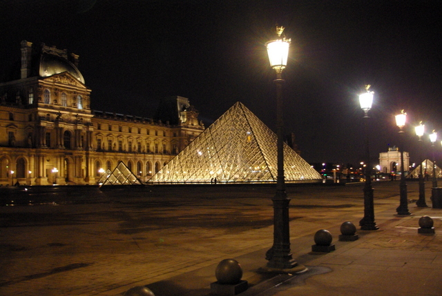 Louvre Night 11 © French Moments