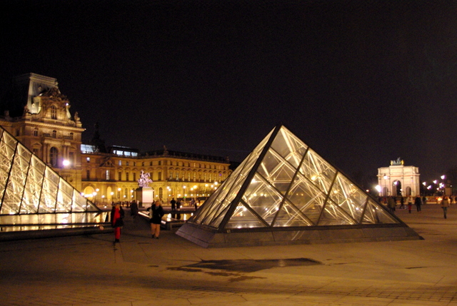 Louvre Night 15 © French Moments