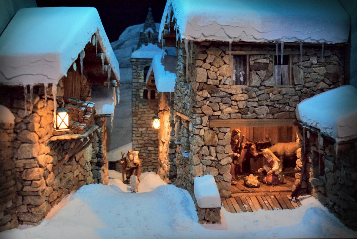 Nativity Scene in Obernai, Alsace © French Moments