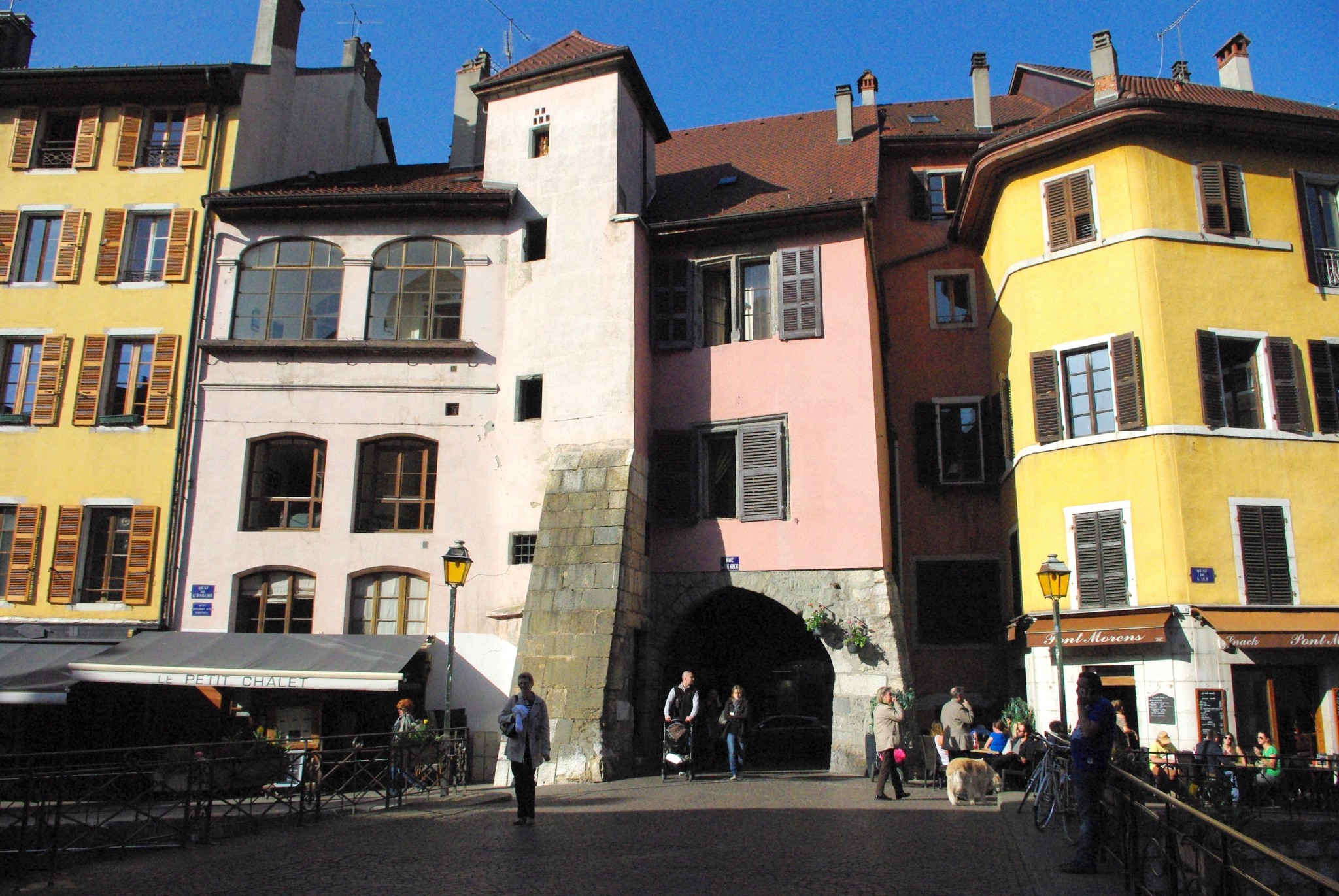 Annecy Old Town © French Moments