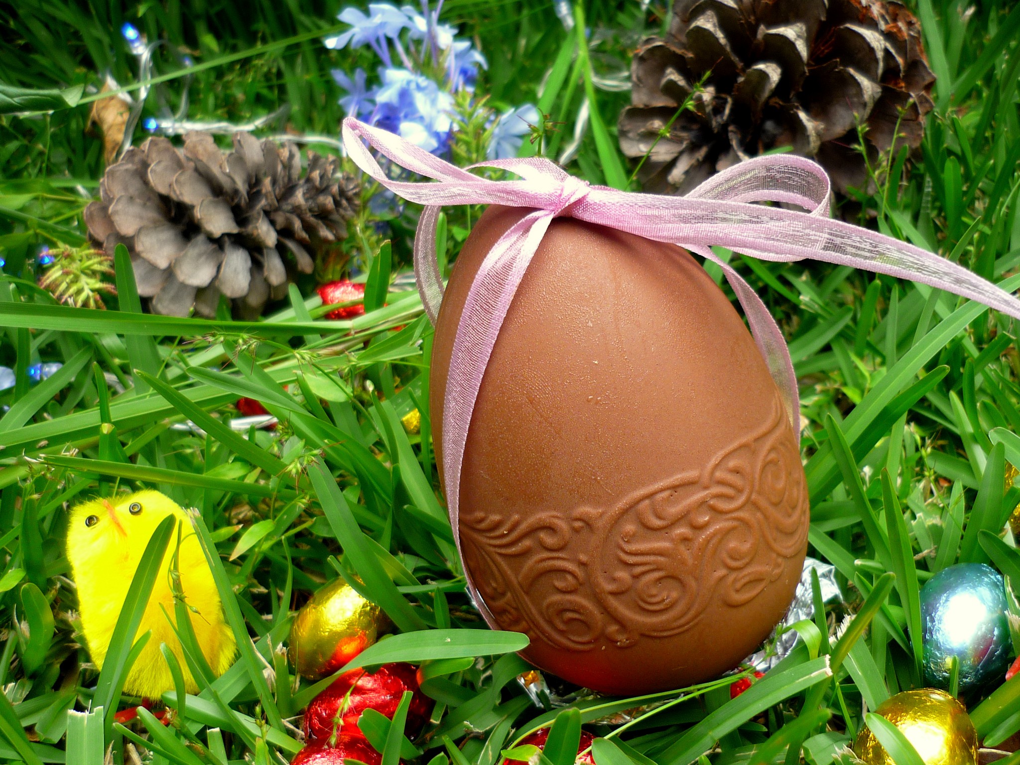 A Guide to the Easter Traditions in France - French Moments