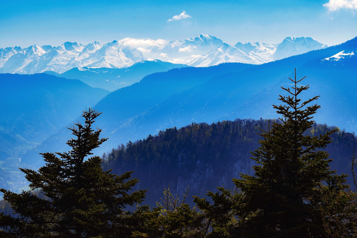 Around Annecy - Mount Veyrier © French Moments