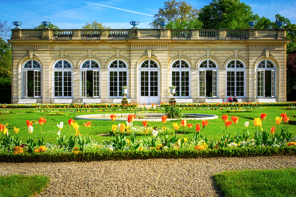 Parks and Gardens of Paris - Parc de Bagatelle © French Moments