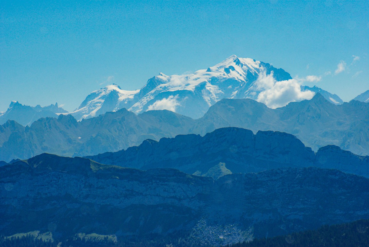 Around Annecy - The Parmelan mountain © French moments