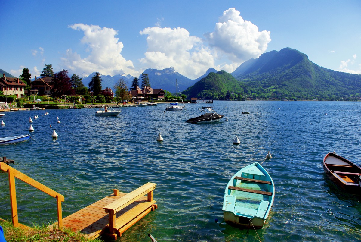 lake annecy tour de france