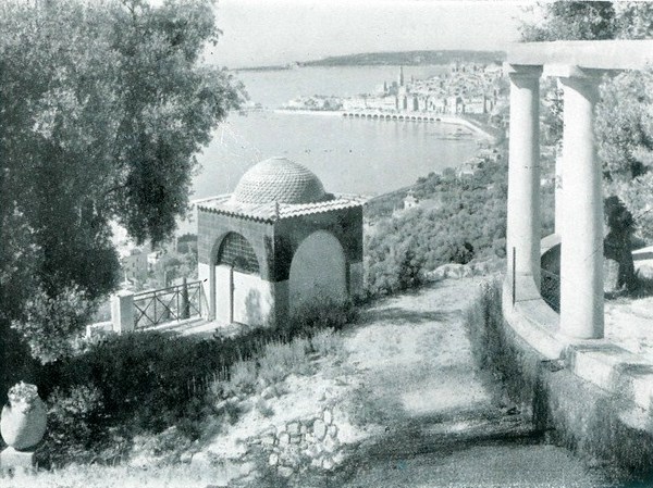 Colombières Domain (mausoleum)