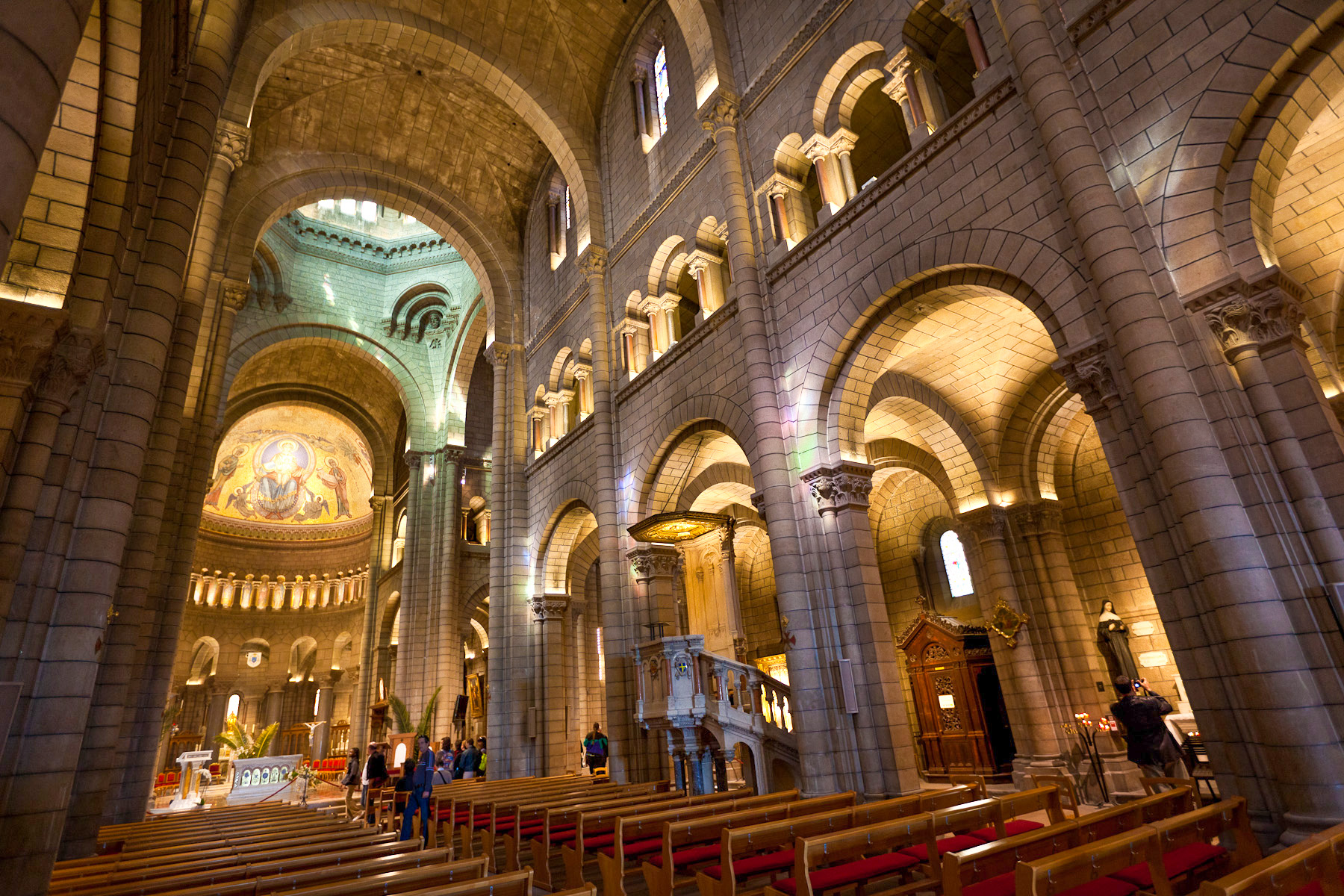 Monaco Cathedral © jimmyweee - licence [CC BY 2.0] from Wikimedia Commons