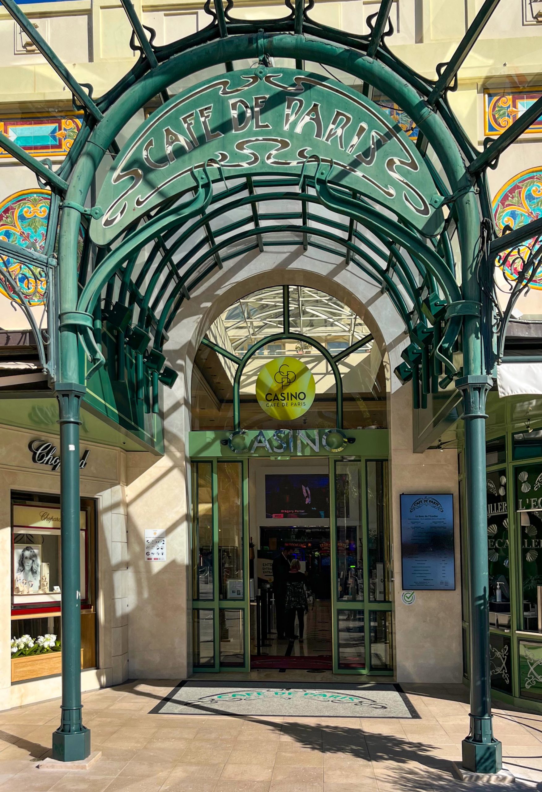 Monte-Carlo Café de Paris © Benoît Prieur - licence [CC0] from Wikimedia Commons