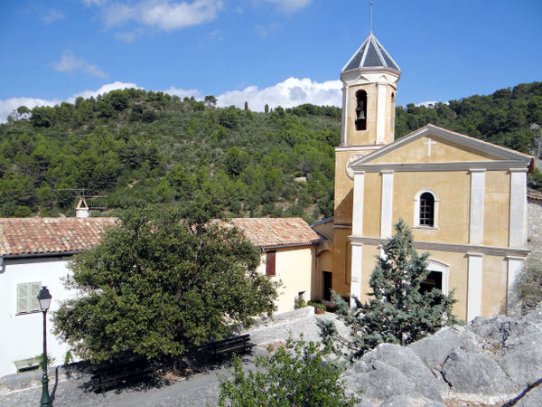 Peillon A Discovery Guide of the Perched Village French Moments