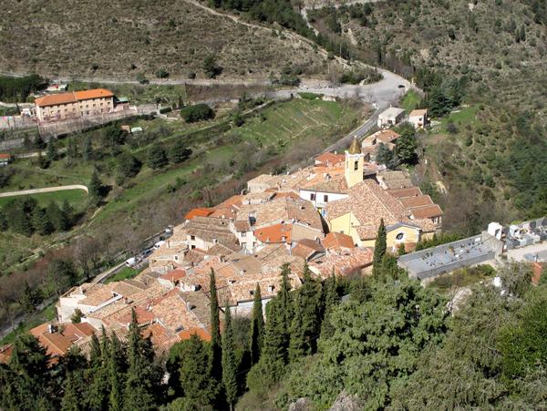 Upper view of Sainte-Agnes by Tangopaso (Public Domain)