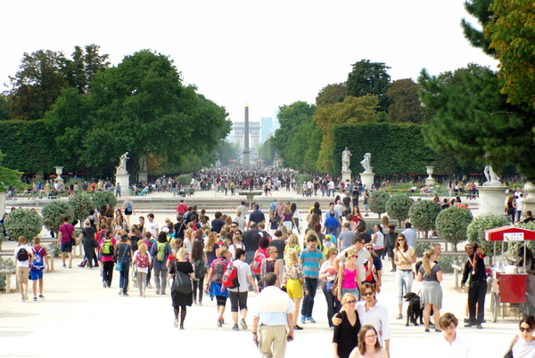At the Tuileries Garden © French Moments