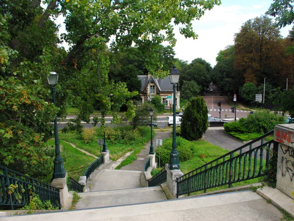 Walk in Saint-Cloud Suresnes 11 © French Moments