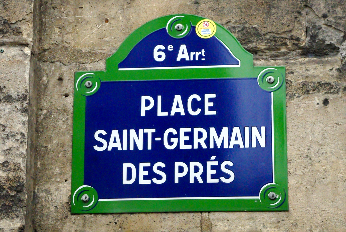 Place Saint-Germain-des-Prés © French Moments