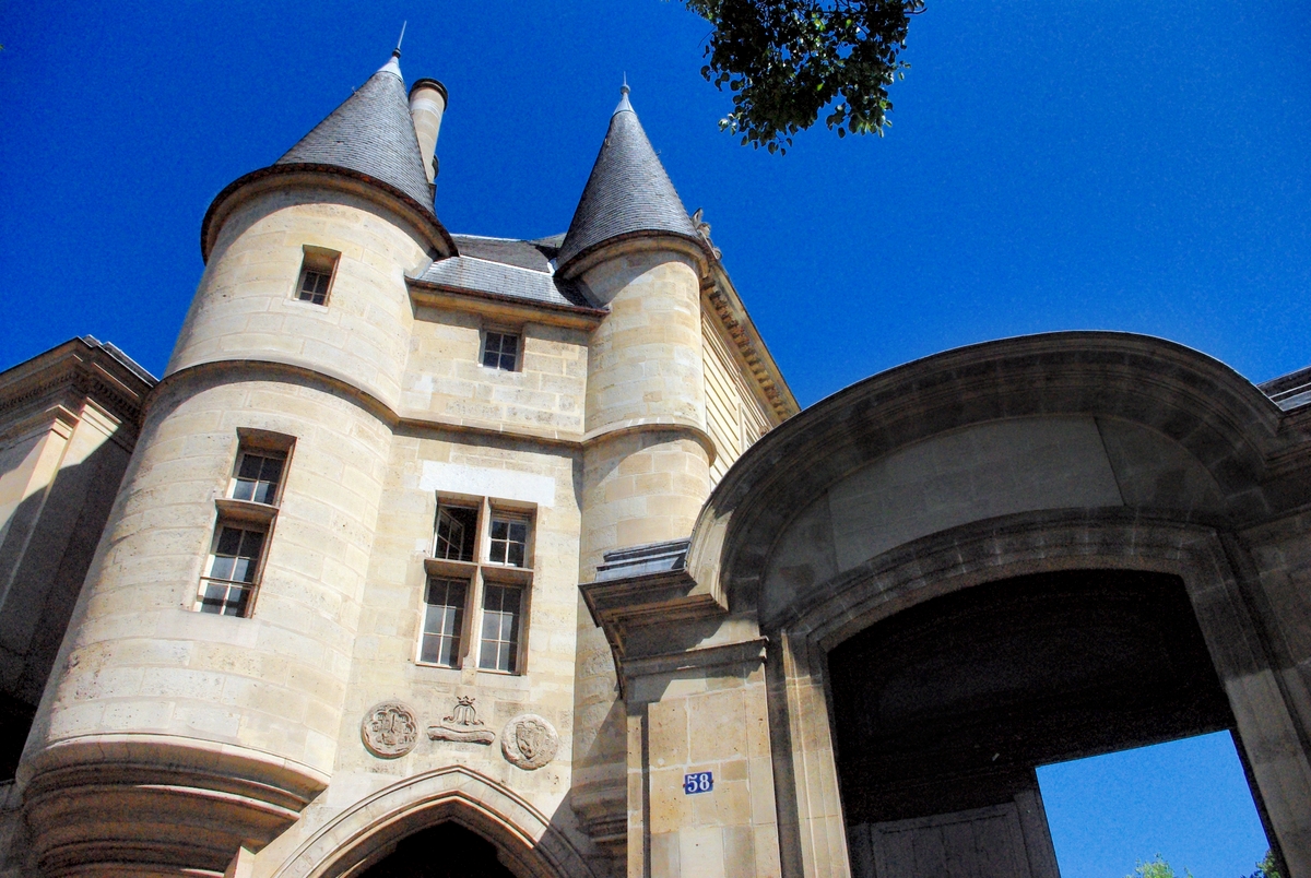 The Clisson gate, Paris © French Moments