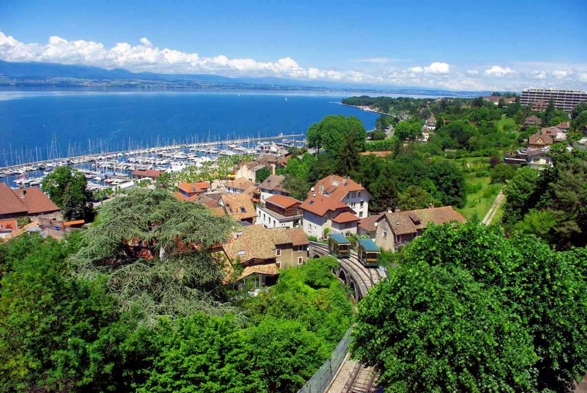 Thonon-les-Bains and Lake Geneva © French Moments