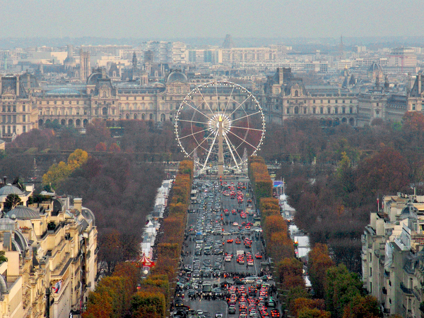 The Ferris Wheel seen from Arc de Triomphe © French Moments