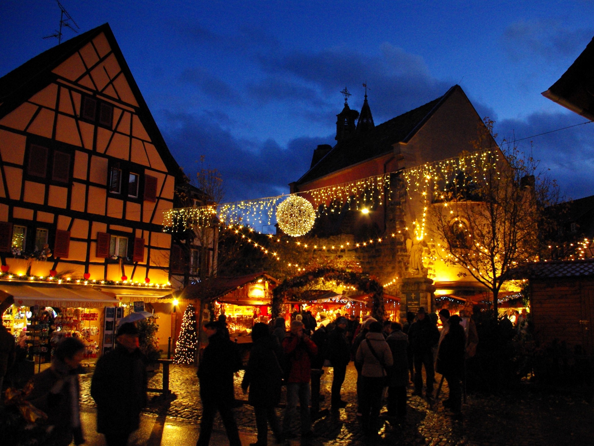 Eguisheim Christmas Market © French Moments