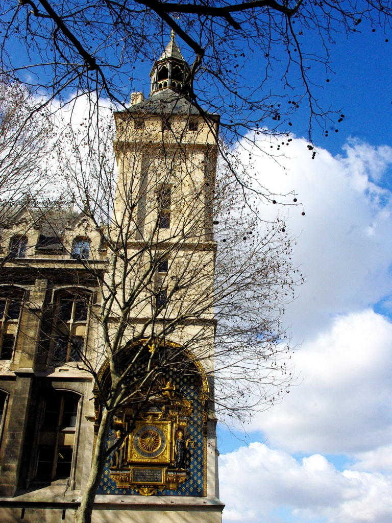 Clock Tower Conciergerie 03 © French Moments