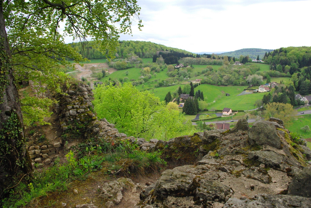 The Alsatian Jura seen from the Ferrette castle © French Moments