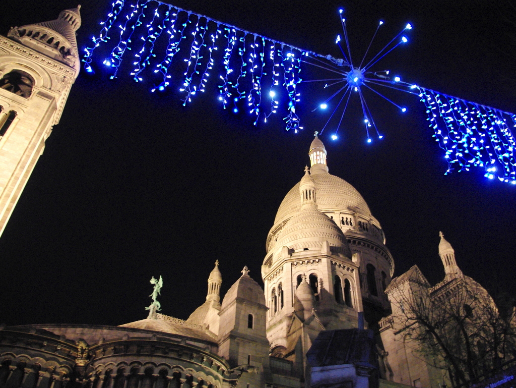 Sacré-Coeur at Christmas © French Moments