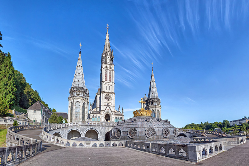 Lourdes Basilica. Source: Depositphotos.com
