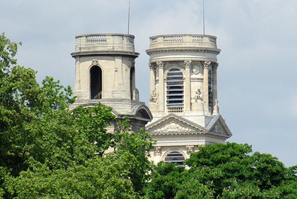 The St Sulpice towers © French Moments
