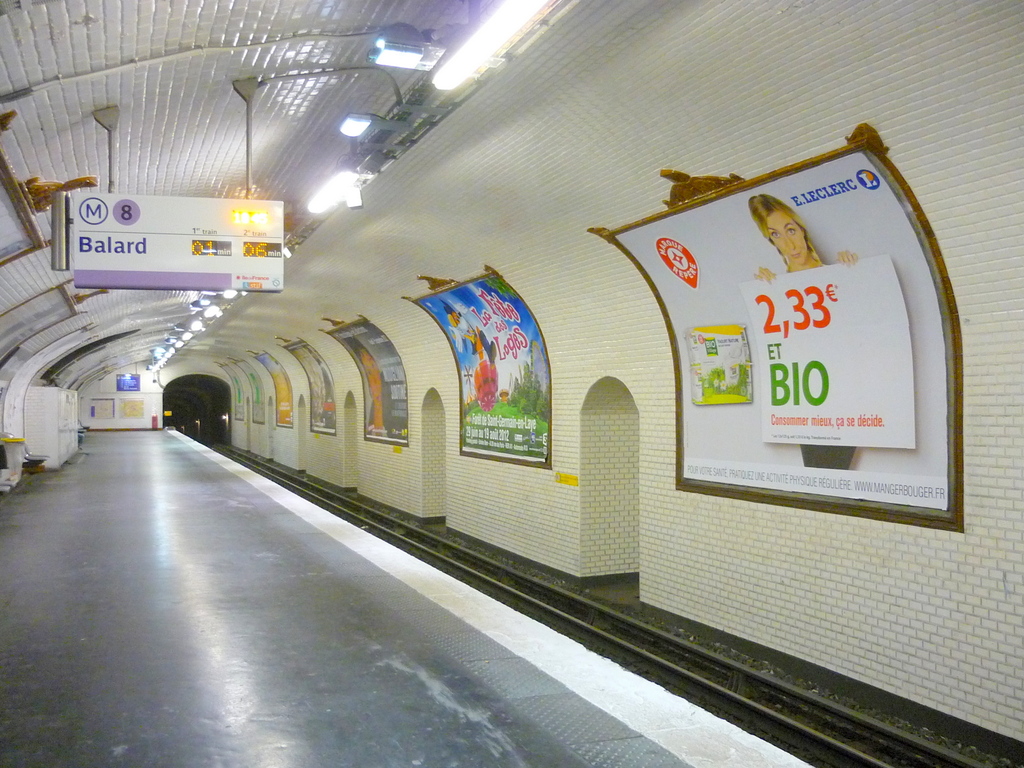 Metro Station - line 8 © French Moments
