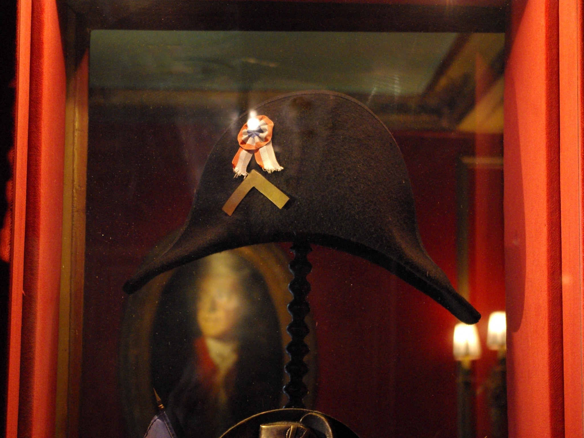Napoleon's hat at Le Procope © French Moments