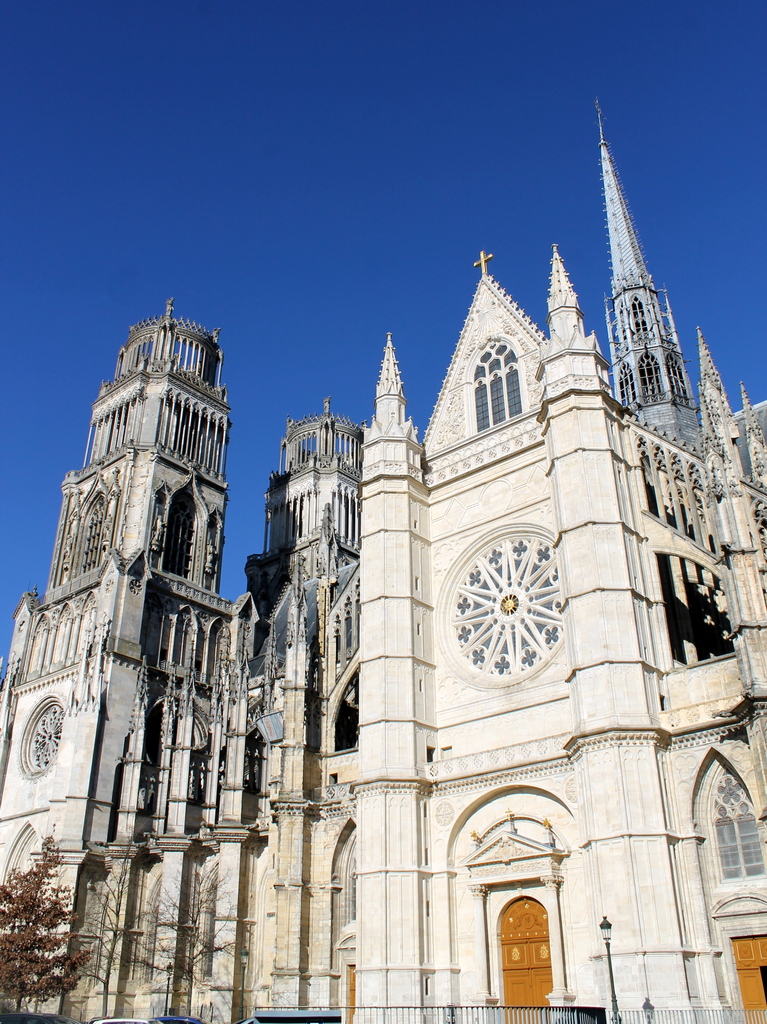 Orleans Cathedral © Vincent4145 - licence [CC BY-SA 3.0] from Wikimedia Commons