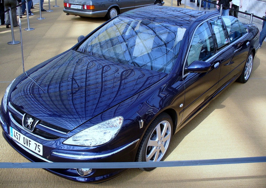 Peugeot 607 used on the inauguration of Nicolas Sarkozy in 2007 © Thomas doerfer - licence [CC BY-SA 3.0] from Wikimedia Commons