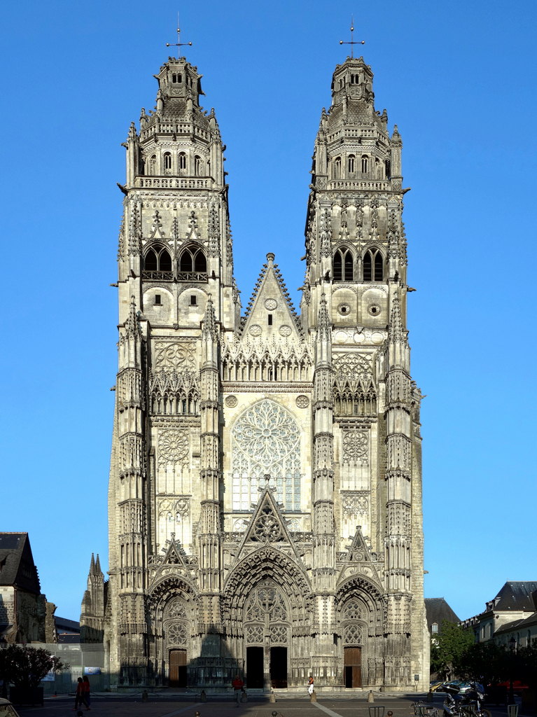 Tours Cathedral © Velvet - licence [CC BY-SA 3.0] from Wikimedia Commons