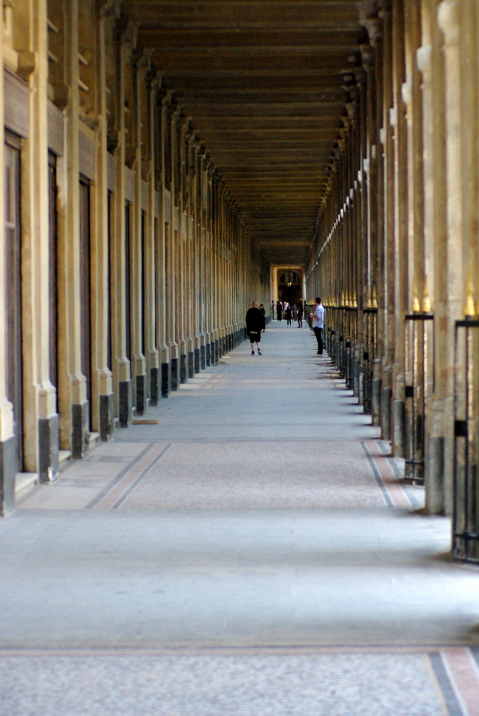 Palais Royal Gardens Stock Photo - Download Image Now - Paris - France, Palais  Royal, Jardin du Palais Royal - iStock