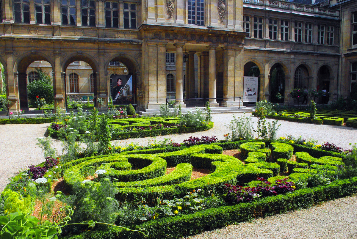 Hôtel Carnavalet © French Moments