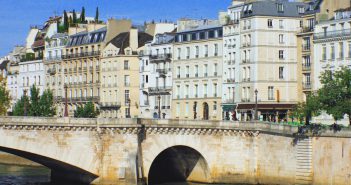 Discover the Ile Saint-Louis, Paris’ treasure island Ile Saint Louis, Paris © French Moments