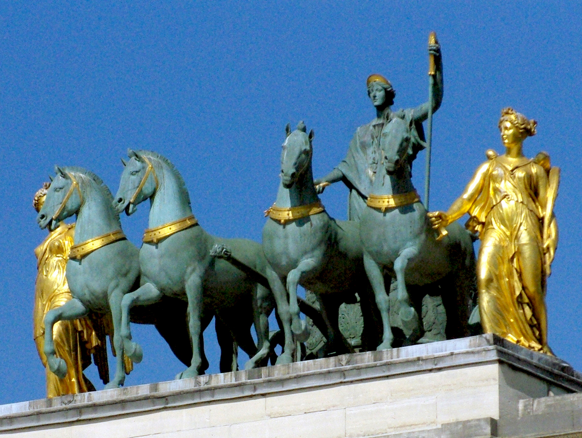 Quadriga on the Arc de Triomphe du Carrousel © French Moments