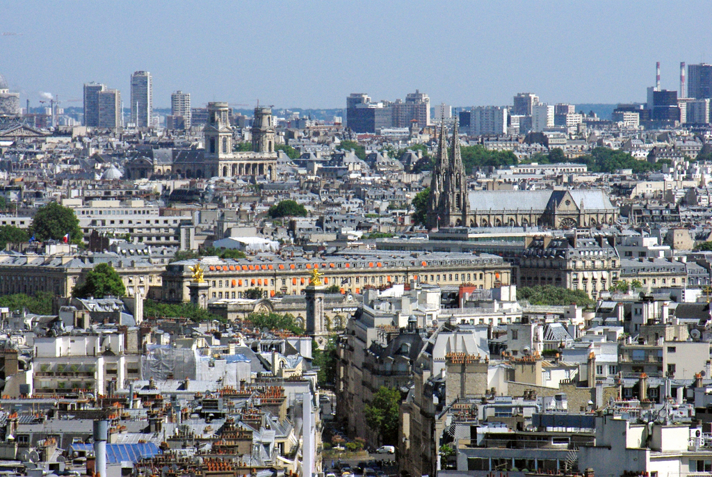 The view from the Top of the Arc de Triomphe © French Moments