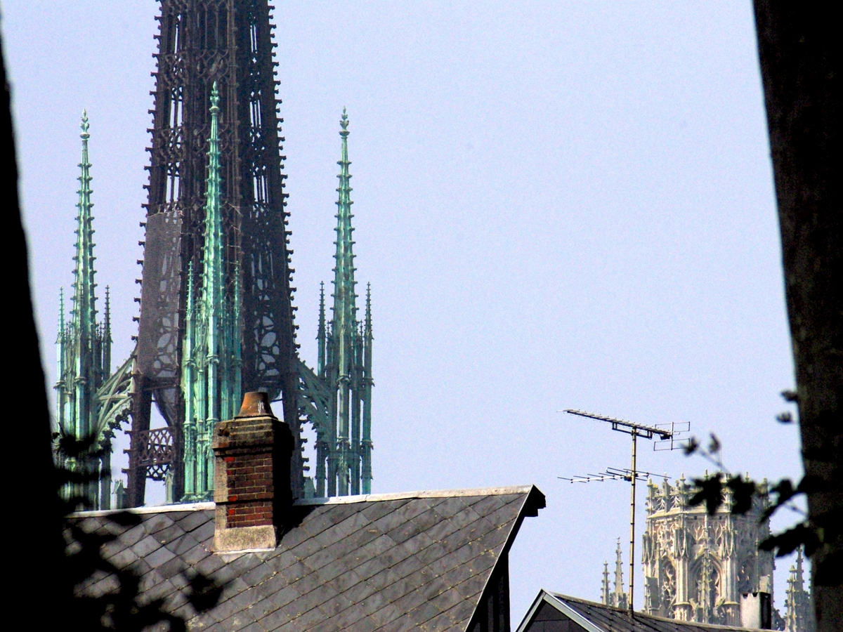 Tour Lanterne - Lantern Tower of Rouen Cathedral © French Moments