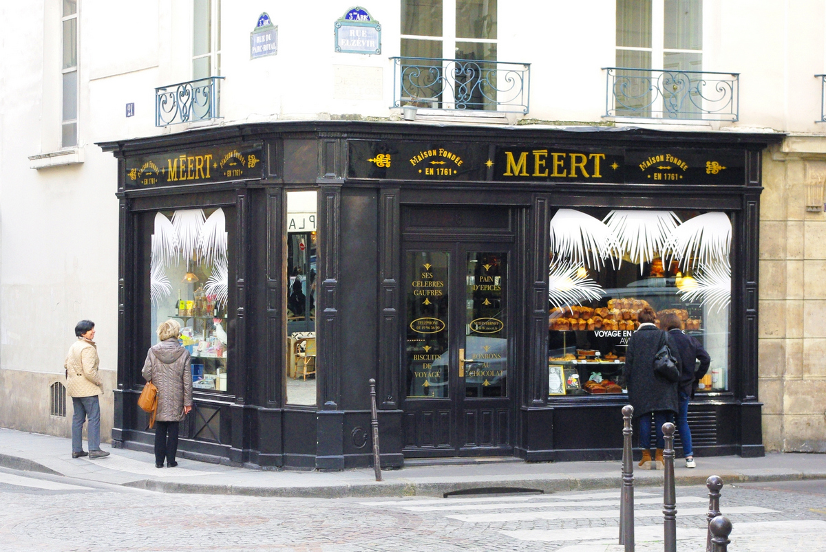 Boulangerie-pâtisserie in the Marais, Paris © French Moments