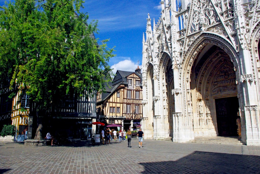 Walking In The Old Town Of Rouen Discover The Ultimate Itinerary 