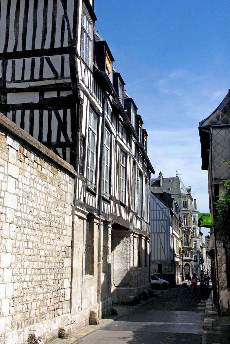 Rue de la Chaîne, Rouen © French Moments
