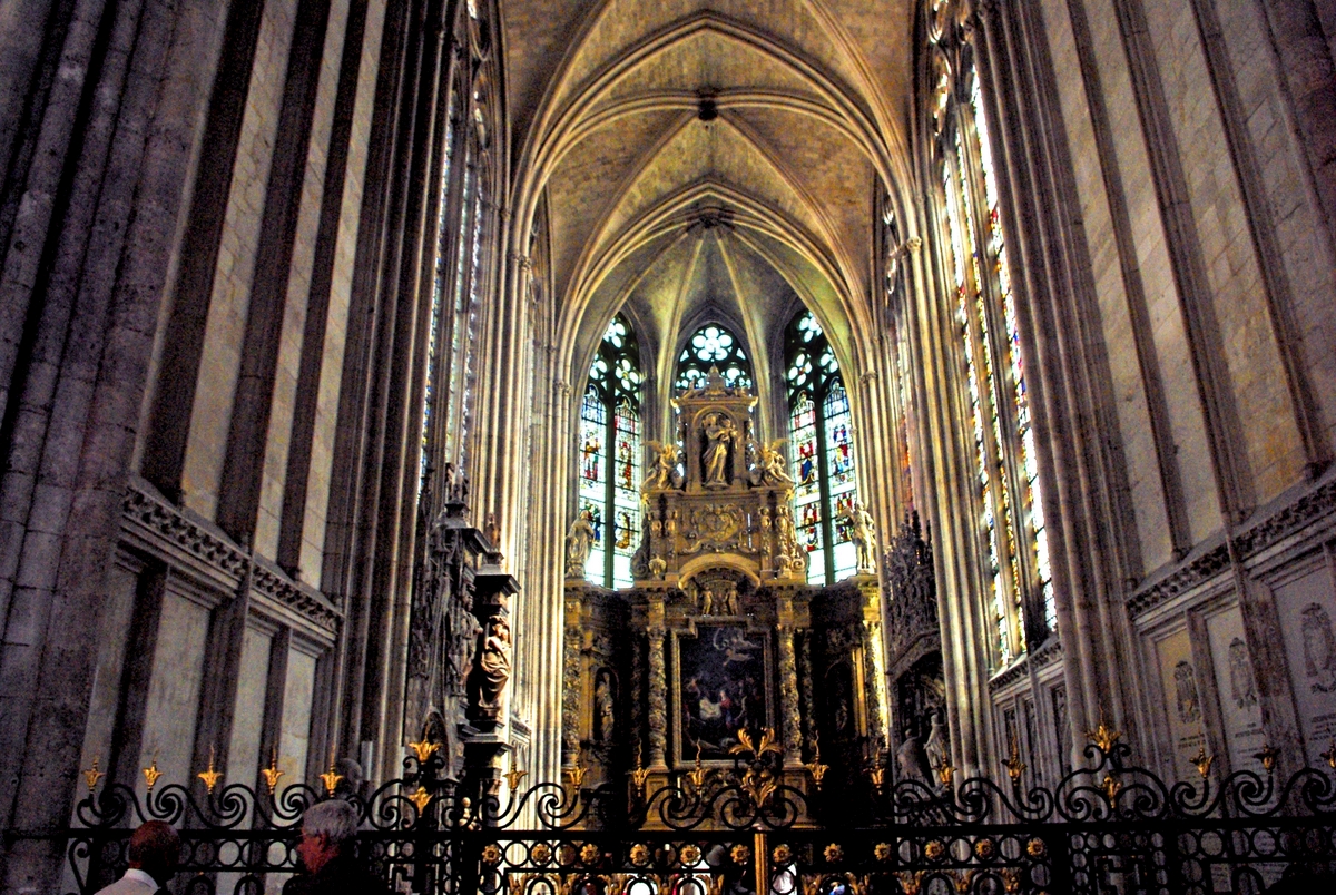 Lady Chapel in Rouen Cathedral © French Moments