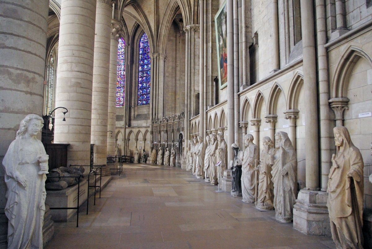 South Ambulatory in Rouen Cathedral © French Moments
