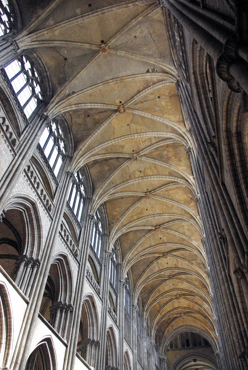 Vaults of the nave © French Moments