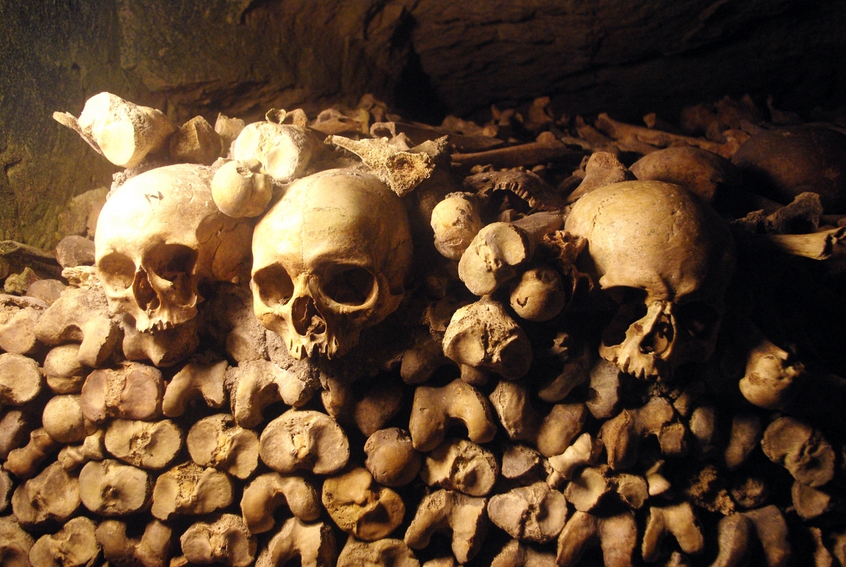 Catacombs of Paris © French Moments